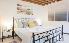 Santa Croce Guest House